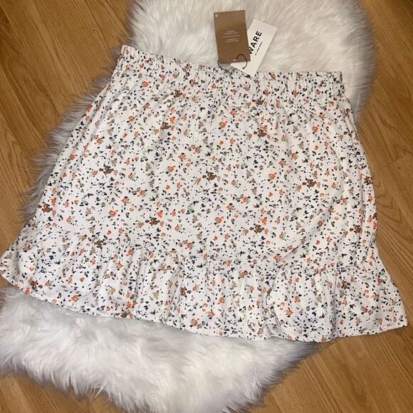 NWT Aware Vero Moda Skirt Short Floral Vintage Print Size XL - Picture 1 of 6